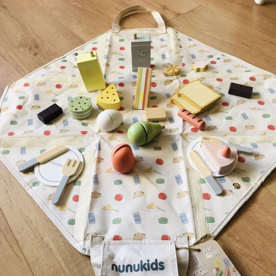 Jucarie tip Set Picnicul cu Delicii, 24 Piese, Multicolor, Lemn si Textil